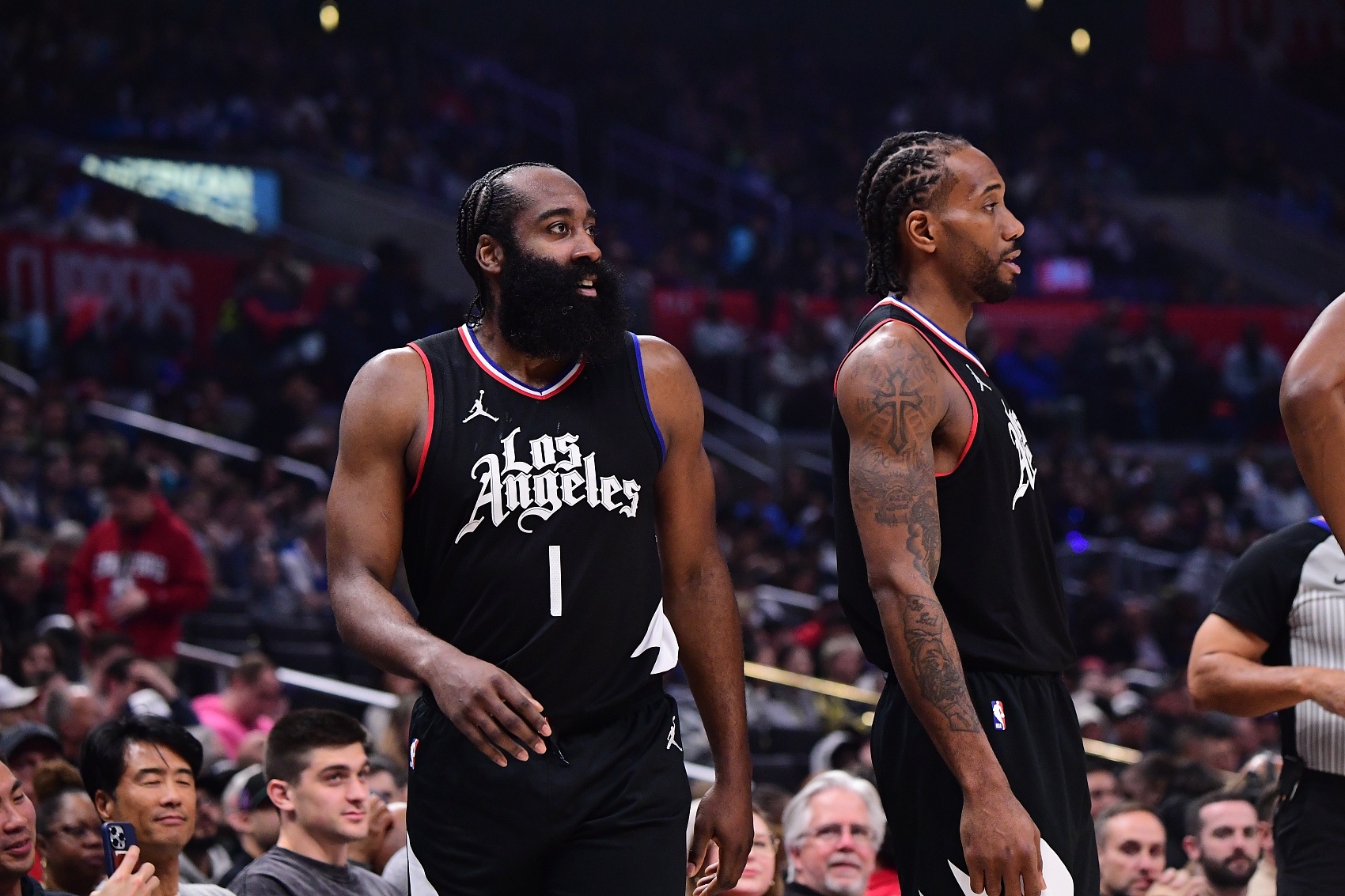 明日客场挑战篮网！船记：快船全员可以出战！